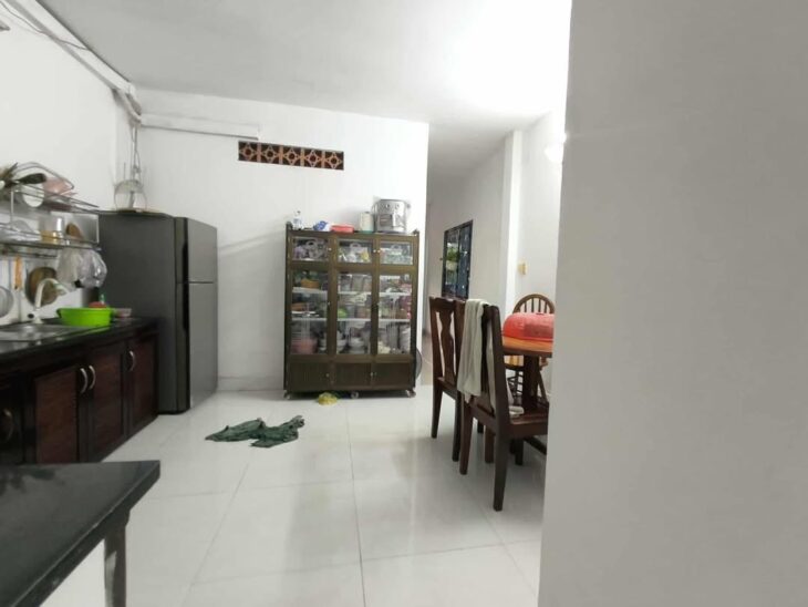 NHÀ 2 TẦNG 134M2 NGANG BỀ THẾ 8M TUYỆT ĐẸP, ĐANG CHIA LÀM 2 CĂN. HẺM XE TẢI THÔNG. TÂN XUÂN. HÓC MÔN