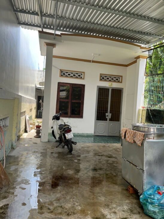 BÁN NHÀ CẤP 4 HẺM NGUYỄN KHUYẾN ĐƯỜNG Ô TÔ PHƯỜNG BẮC NHA TRANG GIÁ 2TY8