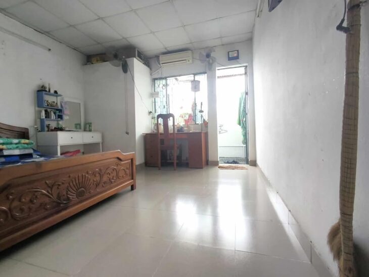 NHÀ 2 TẦNG 134M2 NGANG BỀ THẾ 8M TUYỆT ĐẸP, ĐANG CHIA LÀM 2 CĂN. HẺM XE TẢI THÔNG. TÂN XUÂN. HÓC MÔN