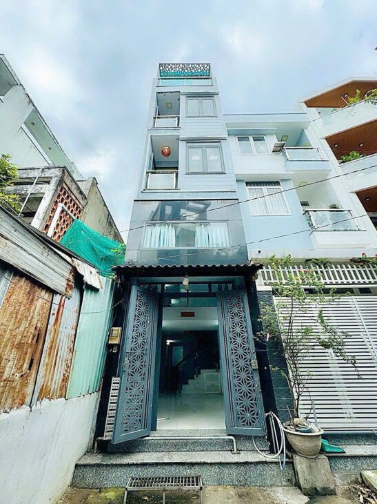Nhà Phan Đăng lưu 5 Tầng 41m2 hẻm 6m trước nhà chỉ 7,85 tỷ