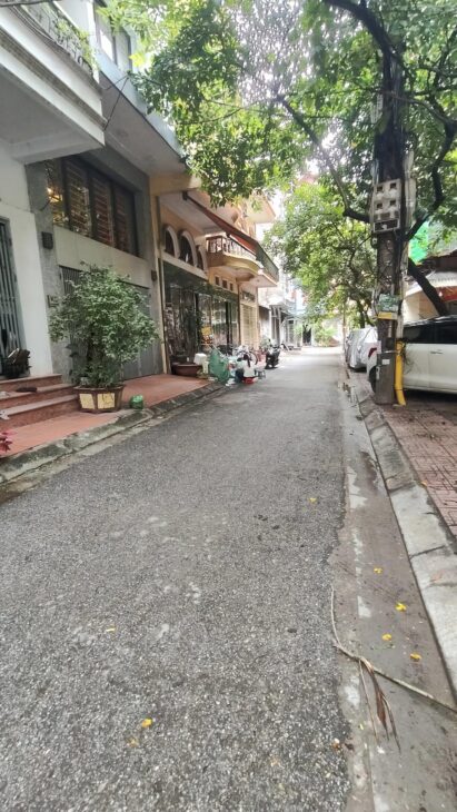 Bán nhà phân lô khu 72ha vỉa hè oto tránh ,kinh doanh 70m 5 tầng 25,1 tỷ