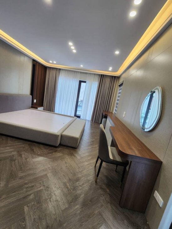 Bán nhà Võ Chí Công otô –thangmáy –gần phố – nhà đẹp ở ngay 60m 6tầng 15.5tỷ