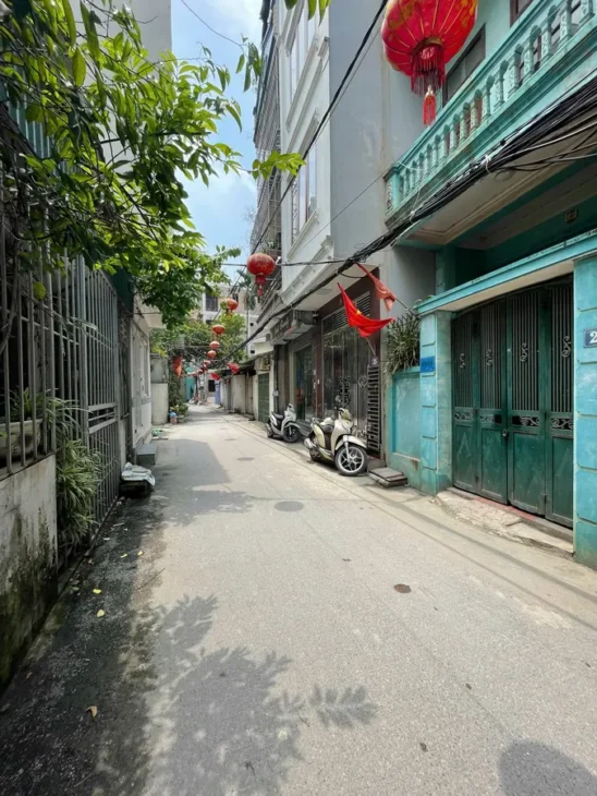 Bán nhà Phố Lụa, 65m Ô tô vào nhà, lô góc, 3 thoáng, KD, mt 6m 13.4 tỷ.