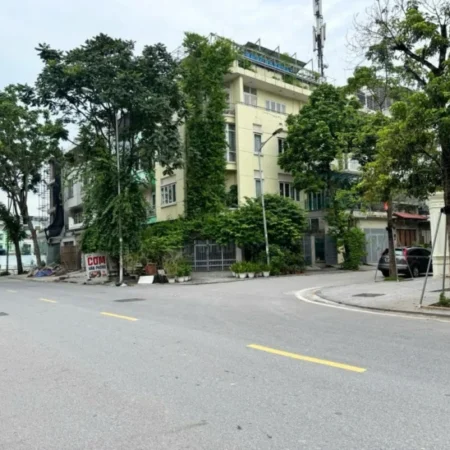 VIP BTLK MẶT PHỐ VĂN PHÚ- HÀ ĐÔNG 260MX 4 tầng, ĐẲNG CẤP, KD ĐỈNH 45 TỶ.