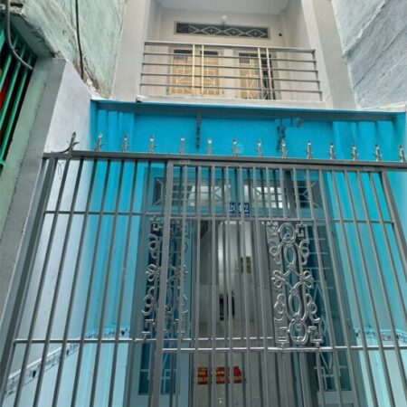 Nhà xinh trung tâm Tân Bình – Giá chỉ 3.2 tỷ Địa chỉ: 204/2 Hoàng Văn Thụ, phường 4, quận Tân Bình