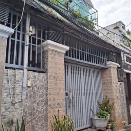 Rẻ! Giảm 400tr Nhà 2 tầng HXT 103m2 – Thạnh lộc 15 Q12 Rẻ! Giảm 400tr Nhà 2 tầng HXT 103m2 – Thạnh lộc 15 Q12