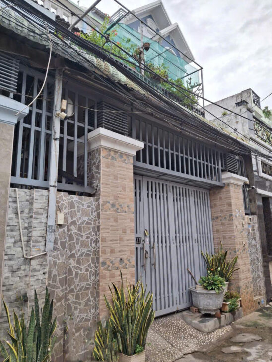 Rẻ! Giảm 400tr Nhà 2 tầng HXT 103m2 – Thạnh lộc 15 Q12