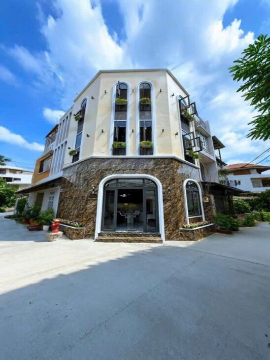 Giảm 200tr! Nhà mới 3 tầng HXT 31m2, Lô góc – Thống Nhất QV