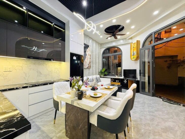 Giảm 200tr! Nhà mới 3 tầng HXT 31m2, Lô góc – Thống Nhất QV