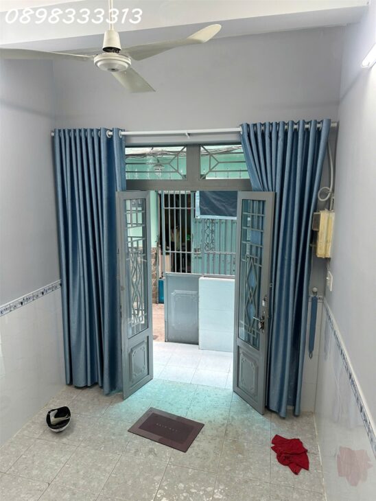 Nhà xinh trung tâm Tân Bình – Giá chỉ 3.2 tỷ Địa chỉ: 204/2 Hoàng Văn Thụ, phường 4, quận Tân Bình