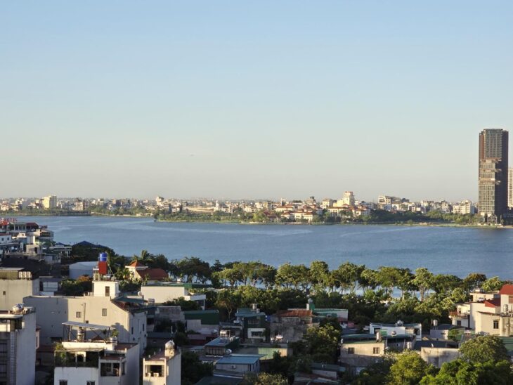 VIEW HỒ TÂY LỘNG GIÓ – CHUNG CƯ 2 NGỦ – MẶT ĐƯỜNG VÕ CHÍ CÔNG – HÀNG XÓM KĐT STARLAKE & LOTTE MALL