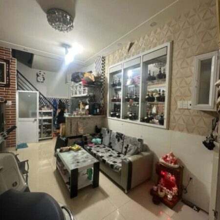 Nhà Vuông 2 tầng 20m2 – Quang Trung QV