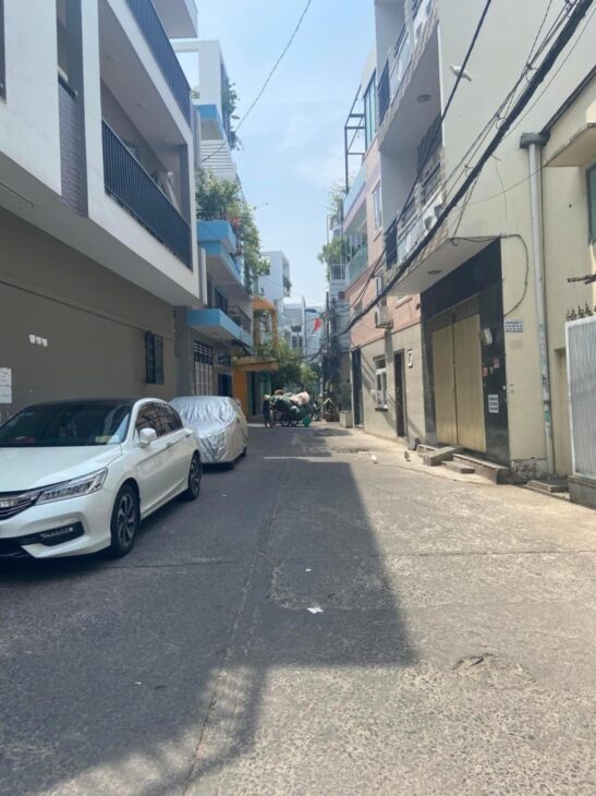 NHÀ DÒNG TIỀN NGAY TRUNG TÂM LINH CHIỂU – 116M² FUL THỔ CƯ – 3 TẦNG 11 PHÒNG CHDV – HXH TRÁNH NHAU