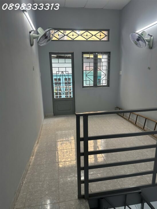 Nhà xinh trung tâm Tân Bình – Giá chỉ 3.2 tỷ Địa chỉ: 204/2 Hoàng Văn Thụ, phường 4, quận Tân Bình