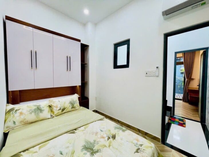 Nhà mới 2 tầng Full nội thất 21m2, Vuông – Đỗ Thúc Tịnh GV