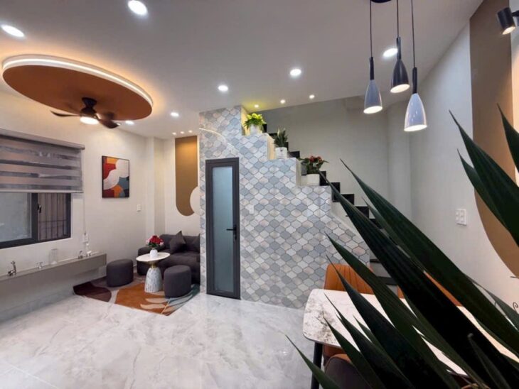 Nhà mới 2 tầng Lô góc HXH 25m2 – Nguyễn Thiện Thuật BT