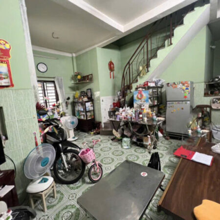 Rẻ! Nhà 2 tầng 40m2 – Vũ Huy Tấn BT