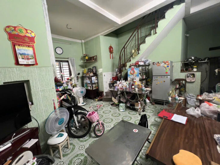 Rẻ! Nhà 2 tầng 40m2 – Vũ Huy Tấn BT