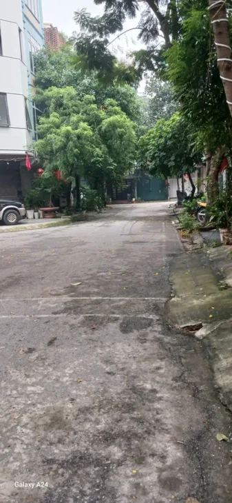 Bán ĐẤT LK KĐT Kiến Hưng 55m, phân lô, ô tô tránh, gâng trường, gần chợ..12.8 tỷ.