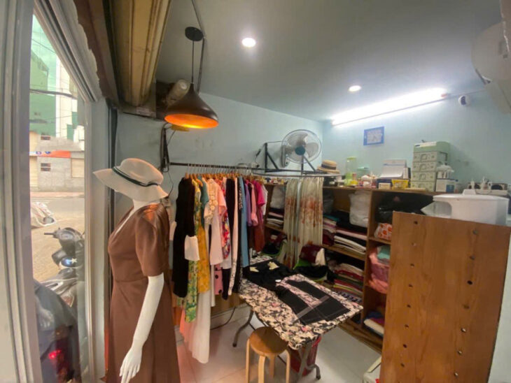 Giảm 510tr! Nhà mặt tiền Kinh doanh 2 tầng 11m2, Vuông – Huỳnh Văn Bánh PN