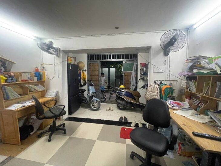 Mặt tiền lô góc gàn phạm văn đồng