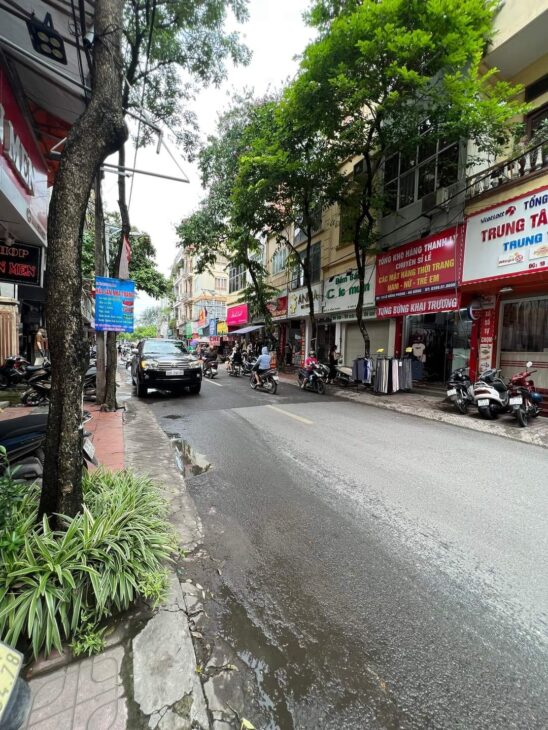 VỠ NỢ CẦN BÁN NHÀ MẶT PHỐ LÊ HỒNG PHONG TRUNG TÂM HÀ ĐÔNG – KINH DOANH SẦM UẤT – VỈA HÈ RỘNG GIÁ