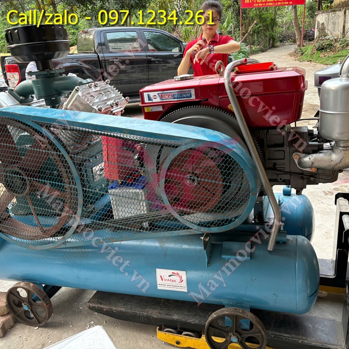 Máy nén khí đầu nổ dầu D30 Khai Sơn giá rẻ