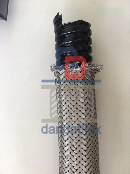 Gia Công Ống Ruột Gà Luồn Dây Điện Chống Cháy | Ống Ruột Gà Lõi Thép Luồn Dây Điện Bọc Nhựa