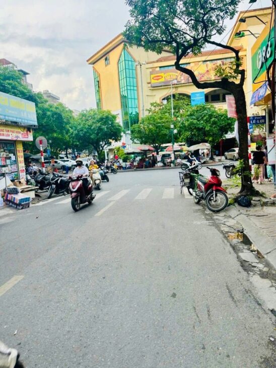 LOA LOA BÁN GẤP NHÀ LÊ HÔNG PHONG HÀ ĐÔN MẶT PHỐ – KINH DOANH – VỈA HÈ – 2 THOÁNG VĨNH VIỄN – TRUNG