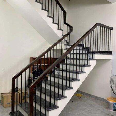 Nhà tôi cho thuê Nhà căn góc, mới, 114m2_ 4T; vỉa hè, Đội Cấn-46 Tr