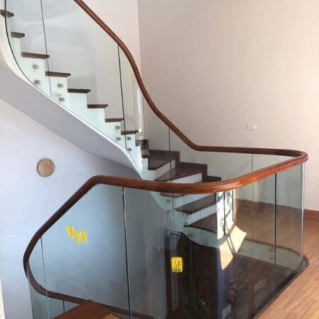 Tôi cho thuê nhà mới, căn góc, 94m2_ 5T; vỉa hè, Hoàng Quốc Việt-31 Tr