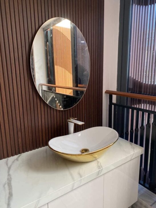 Tôi cho thuê nhà mới, căn góc, 95m2_ 5T; vỉa hè, Hoàng Quốc Việt-30 Tr