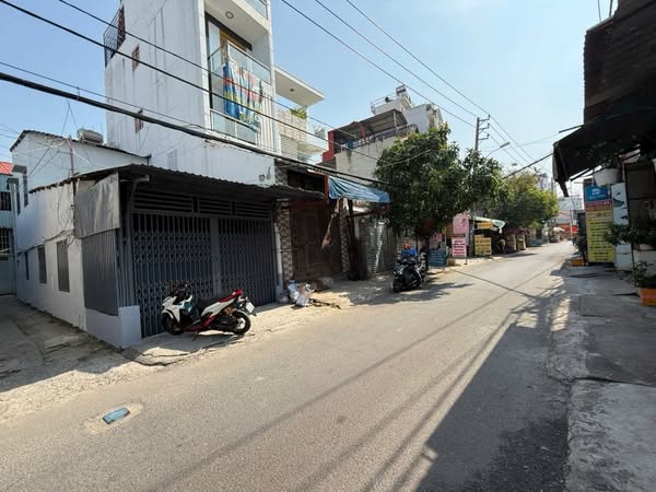 MẶT TIỀN KINH DOANH GẦN CHỢ PHẠM VĂN BẠCH