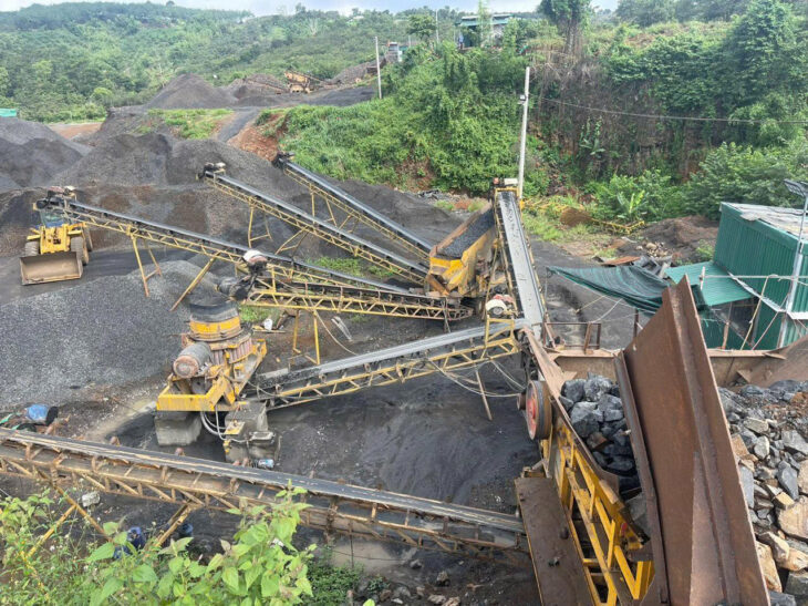 Bán Mỏ dá 13.3 Hecta đang khai thác, trữ lượng 600.000 m3 giá chỉ 40 tỷ