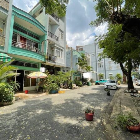 Nhà phố 4 tầng Đường Đỗ Nhuận – 6PN – ngang 4.2m – 10,2 tỷ