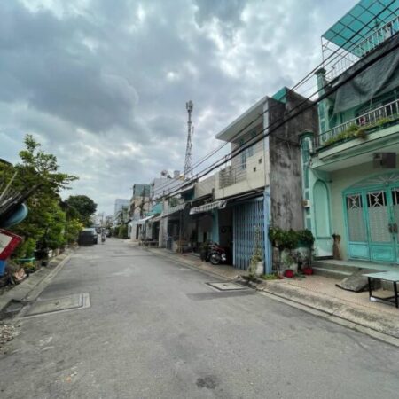 Bán nhà hẻm lớn 10m Đường Âu Cơ, Phường , ngang 4.2m – 3PN