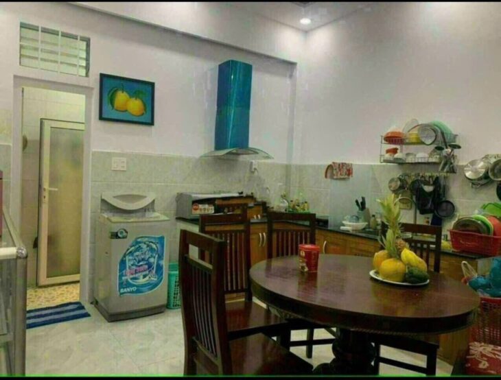 Bán nhà 2 tầng hẻm xe hơi 5m Đường Thạch Lam – 2PN – 6.4 tỷ