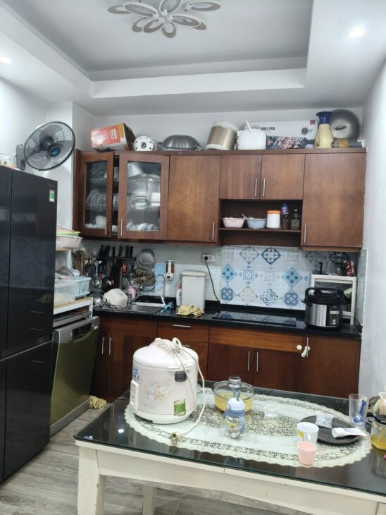 Bán căn cư Nghía Đô 72m2, 2 ngủ, 2 vệ sinh, 5.45 tỷ