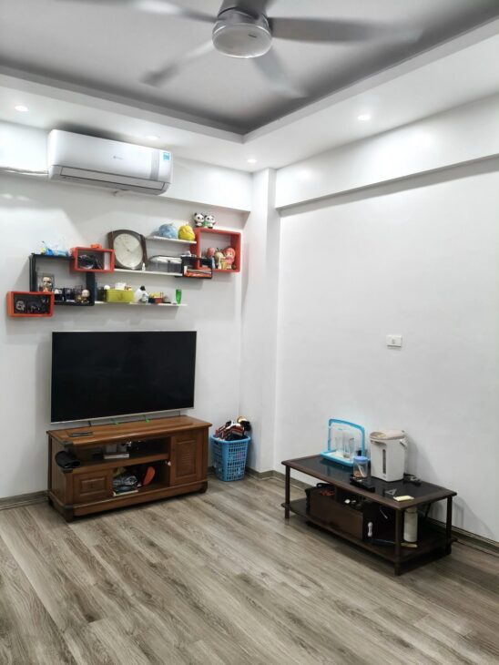 Bán căn cư Nghía Đô 72m2, 2 ngủ, 2 vệ sinh, 5.45 tỷ