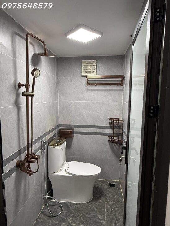 Bán nhà Nguyễn Khang 35m Gần phố Ô tô đỗ cửa Ở ngay