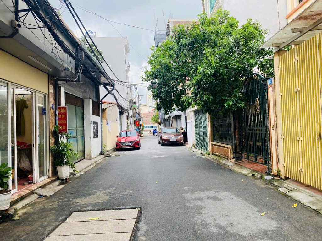 bán nhà phố Hồng Tiến, 120m, mặt tiền 6.6m, ôtô tránh, full thổ cư