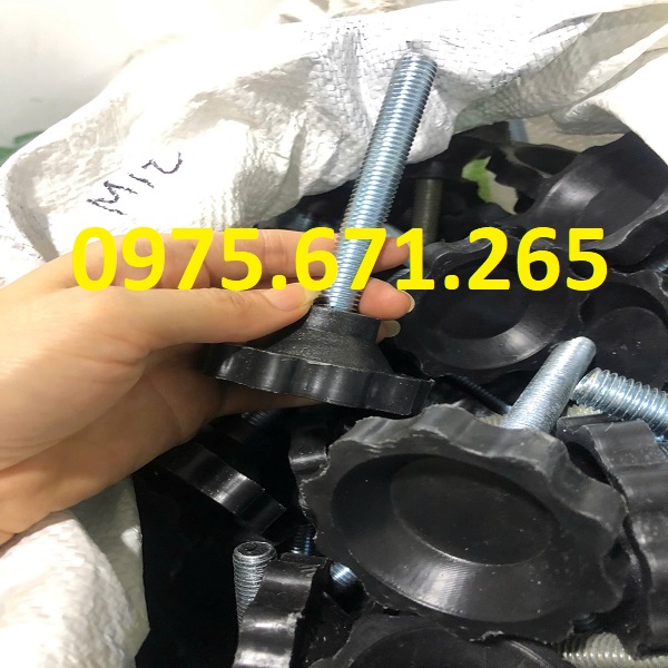 Tại sao nên chọn gia công chân tăng chỉnh hơn là nhập khẩu