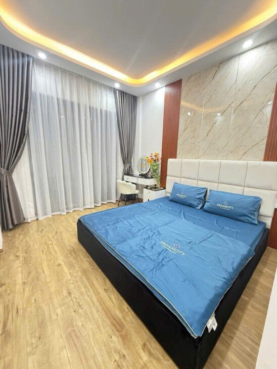 MẶT NGÕ NGUYỄN PHÚC LAI – 20m RA PHỐ Diện Tích 40m2 5 tầng m 3.3m Giá 13.2 tỷ