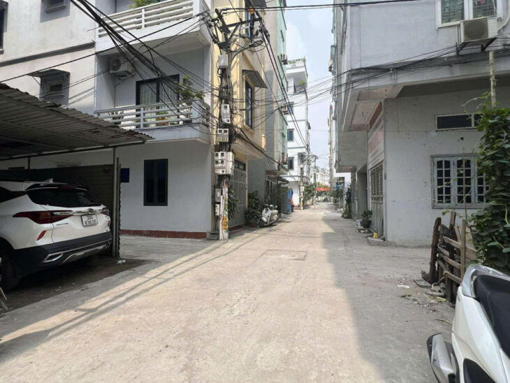 PHÂN LÔ VƯỜN HỒNG. THỊ TRẤN TRÔI, 2 THÓNG TRƯỚC SAU. GẦN ĐƯỜNG TÂY THĂNG LONG. HÀNG XÕM CIENCO 5.