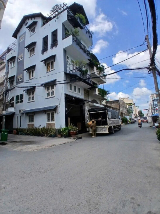 NHÀ MỚI 2 TẦNG – HẺM XE HƠI HỒNG BÀNG – 44M² – TẶNG FULL NỘI THẤT CAO CẤP – GIÁ CỰC TỐT nhỉnh 7 TỶ