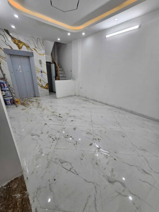 BÁN NHÀ TRẦN HỨU TƯỚC ĐỐNG ĐA Ô TÔ SÁT NHÀ 2 THOÁNG VĨNH VIỄN 6 TẦNG THANG MÁY 42M 9,5 TỶ