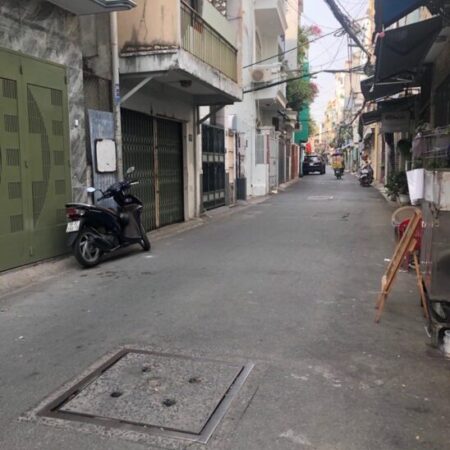NHÀ ĐẸP HẺM Ô TÔ NGUYỄN KIỆM TRUNG TÂM TP