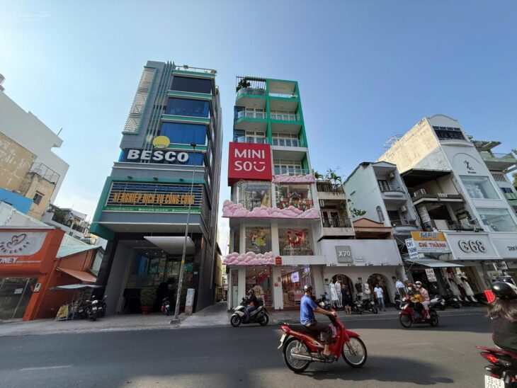 Cần cho thuê mặt bằng hoạt động trước mặt Nguyễn Trãi Q5 TPHCM