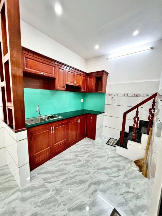 Gấp bán nhà 2 tầng ở ngay, full nội thất – 4×10, Đường Vườn Lài, HXH nhỉnh 5 tỷ