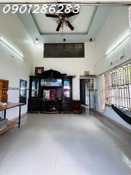 NHÀ Q7-HẺM BA GÁC-CHỈ 4 TỶ